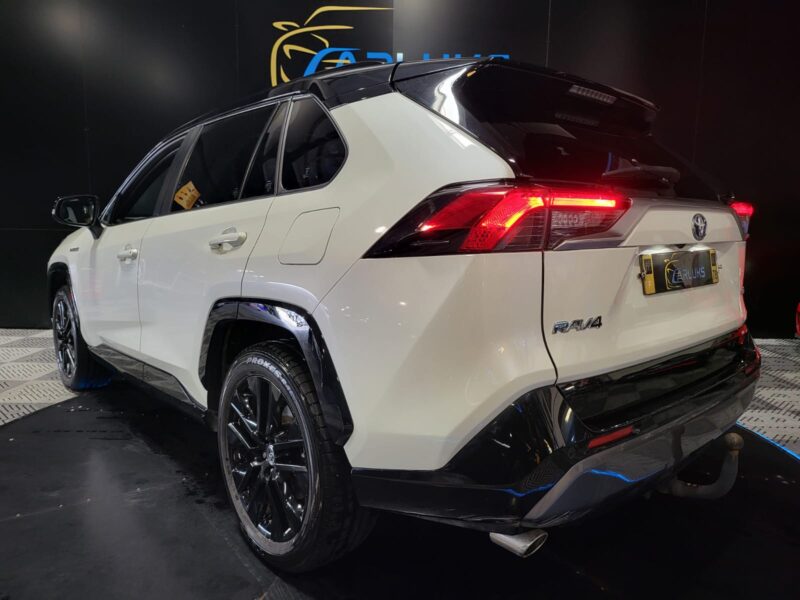 TOYOTA RAV4 Hybrid 2.5 VVT-ie 218cv Collection 2WD // COFFRE ELECTRIQUE/SIEGES CHAUFFANTS/VOLANT CHA