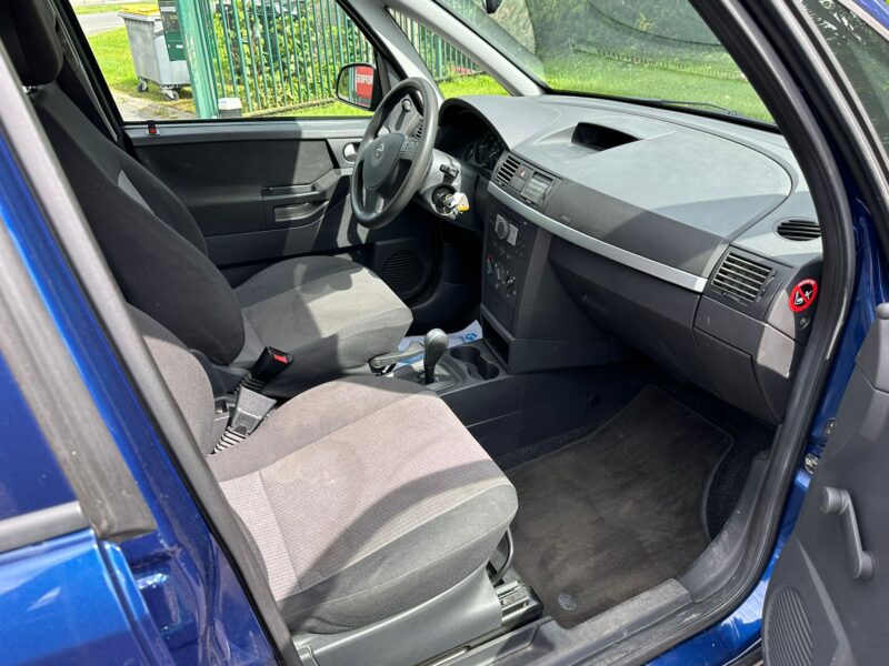 Opel Meriva 1.6 Basis 2005 - 64101 KM
