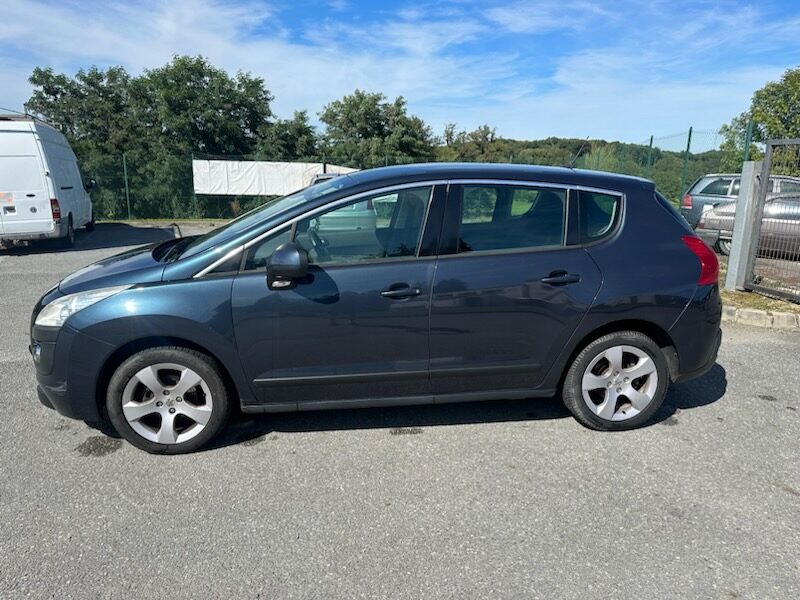 PEUGEOT 3008 Monospace 2011
