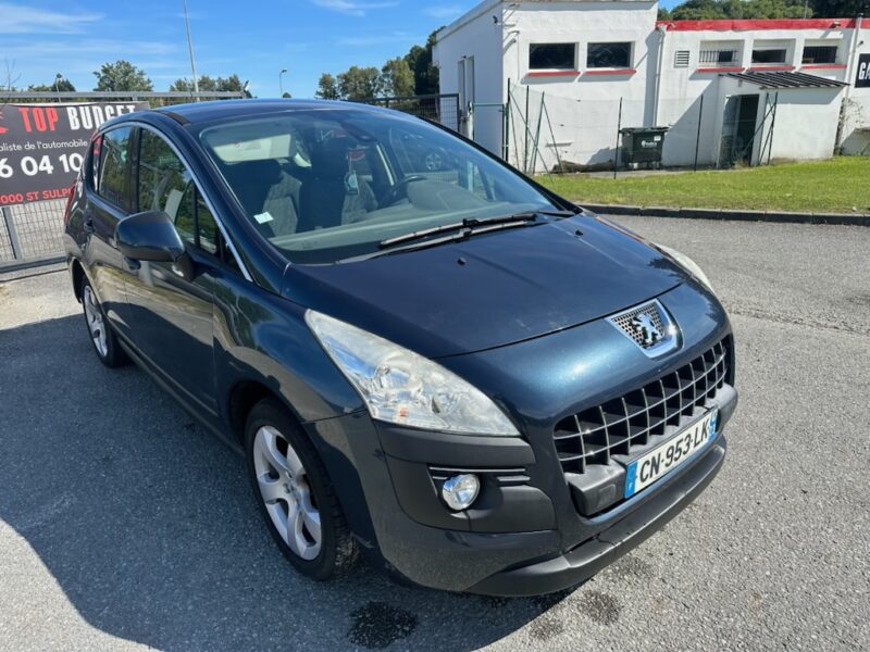 PEUGEOT 3008 Monospace 2011