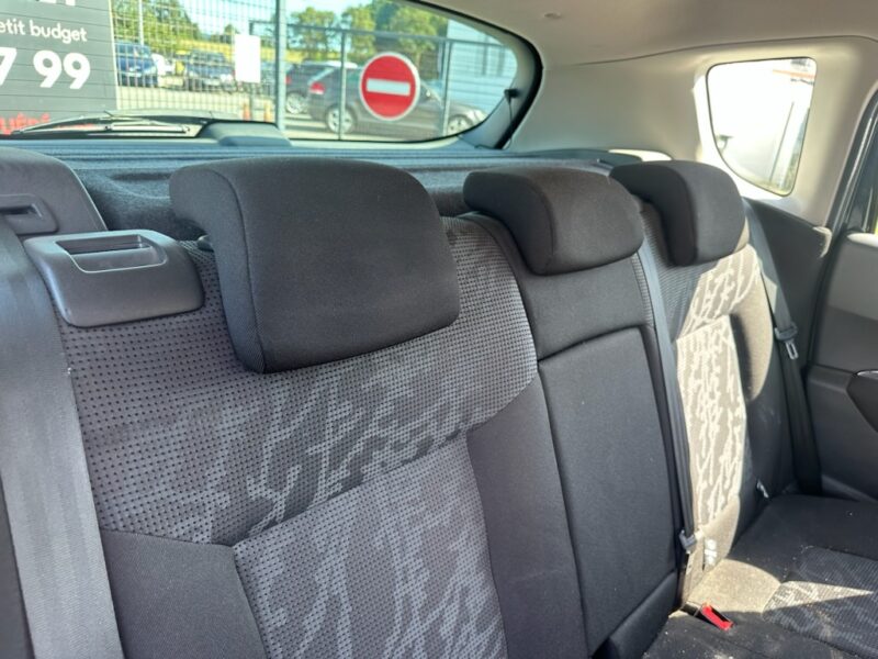 PEUGEOT 3008 Monospace 2011