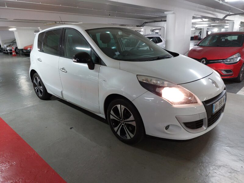 RENAULT SCENIC III 2.0 140 PRIVILEGE
