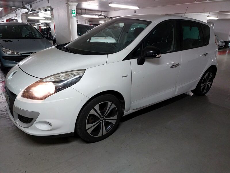 RENAULT SCENIC III 2.0 140 PRIVILEGE