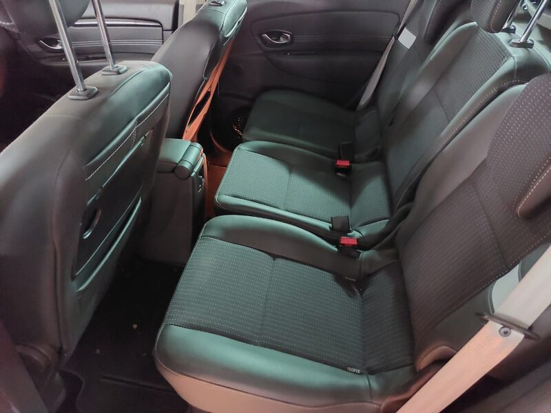 RENAULT SCENIC III 2.0 140 PRIVILEGE