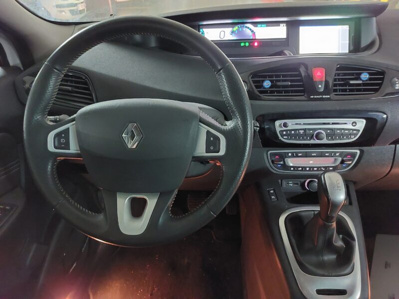 RENAULT SCENIC III 2.0 140 PRIVILEGE