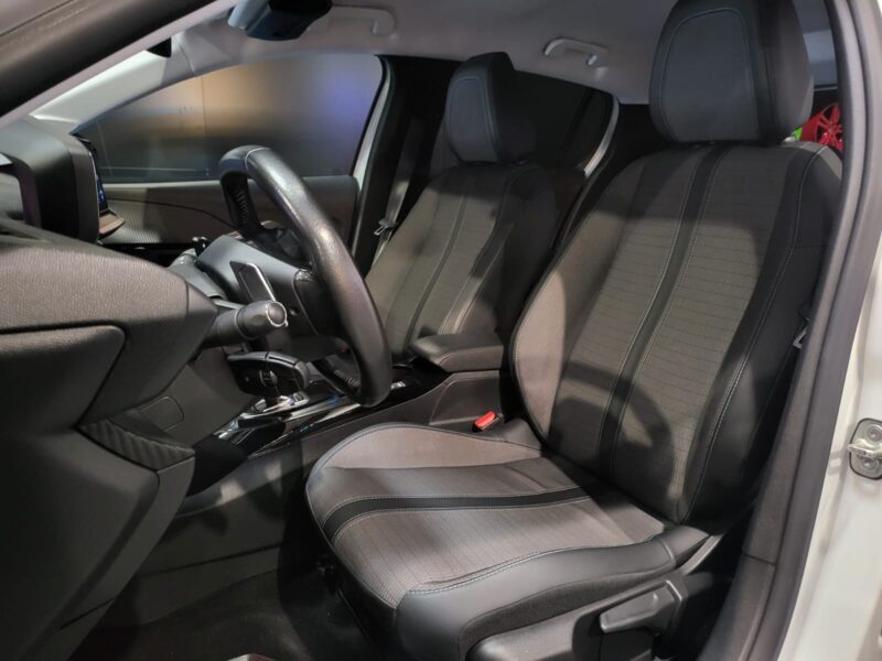 PEUGEOT 208 II 1.2 PureTech 100cv Allure Pack EAT8 // APPLE CARPLAY/MIRROR LINK/CAMERA DE RECUL