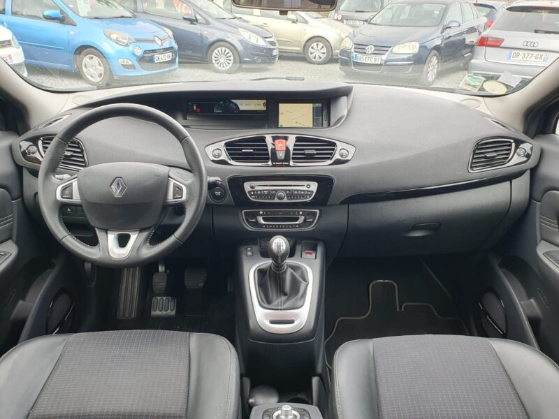 RENAULT SCÉNIC III 2011