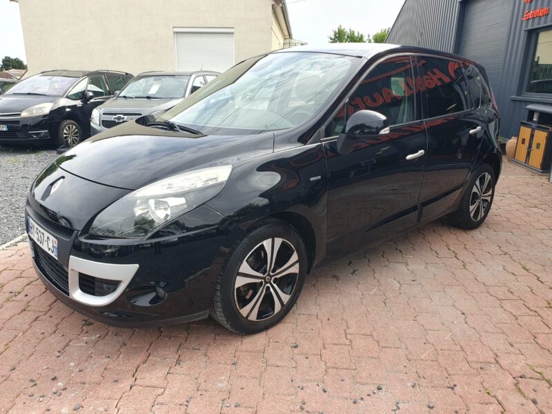 RENAULT SCÉNIC III 2011