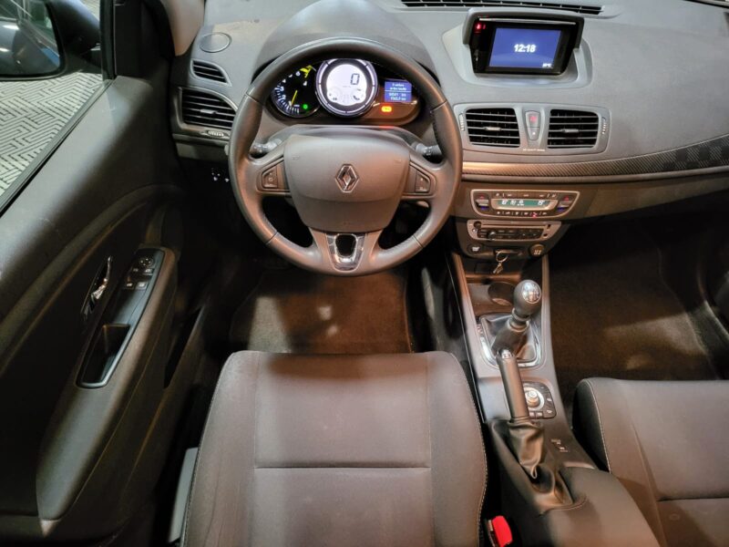 RENAULT MEGANE III 1.2 TCe 115cv Expression 85000kms // GPS TOMTOM/BLUETOOTH/REGULATEUR-LIMITEUR DE 