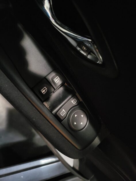 RENAULT MEGANE III 1.2 TCe 115cv Expression 85000kms // GPS TOMTOM/BLUETOOTH/REGULATEUR-LIMITEUR DE 