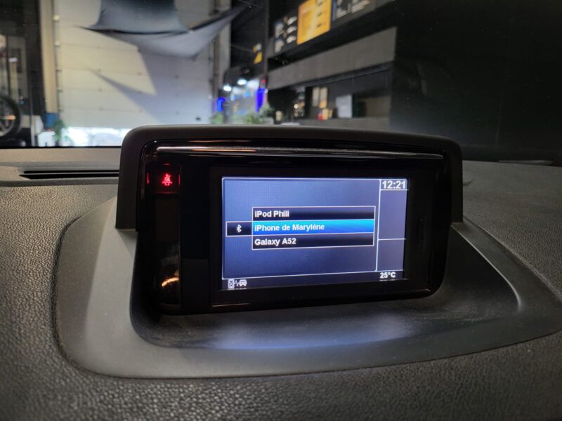 RENAULT MEGANE III 1.2 TCe 115cv Expression 85000kms // GPS TOMTOM/BLUETOOTH/REGULATEUR-LIMITEUR DE 