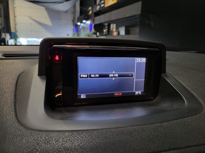 RENAULT MEGANE III 1.2 TCe 115cv Expression 85000kms // GPS TOMTOM/BLUETOOTH/REGULATEUR-LIMITEUR DE 