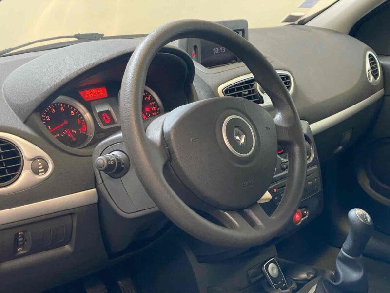 RENAULT CLIO III 2012
