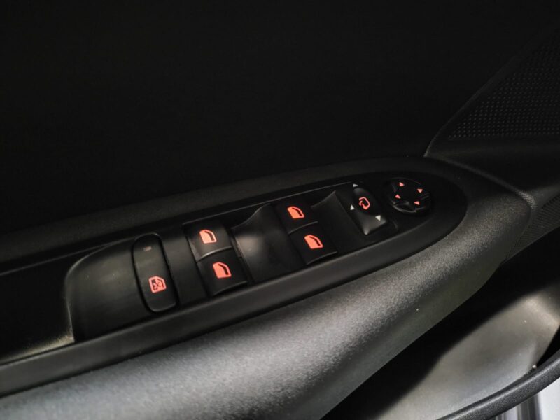 CITROEN C4 II 1.6 BlueHDi 120cv Millenium Business EAT 1ère Main // RADAR-AR/GPS/BLUETOOTH