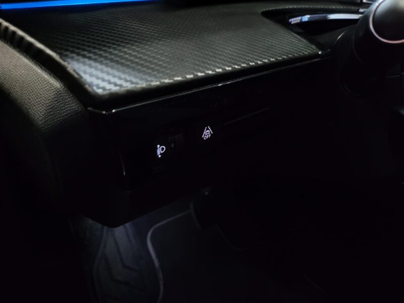 PEUGEOT 508 II 1.6L PureTech 180CH EAT8 ALLURE / CAMERA + APPLE CARPLAY