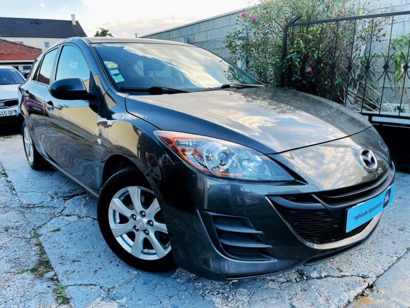 MAZDA 3 2011