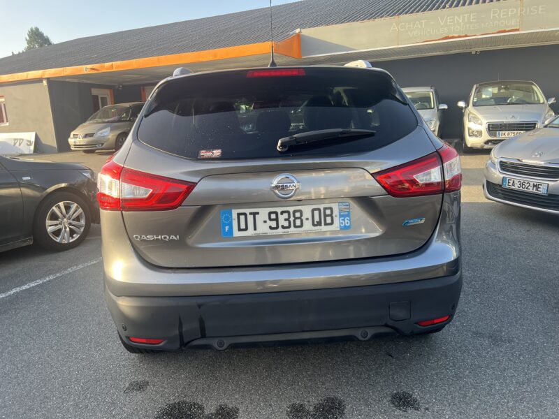 NISSAN QASHQAI 2015
