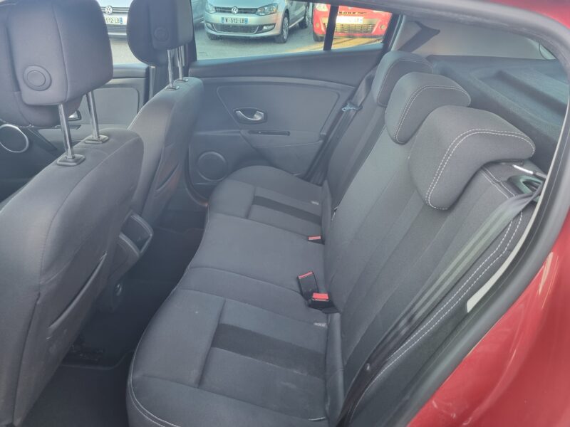 RENAULT MEGANE III 1.6 16V 110 CV TOMTOM