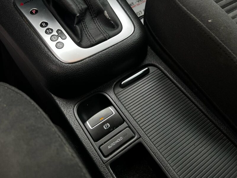 VOLKSWAGEN TIGUAN 2010