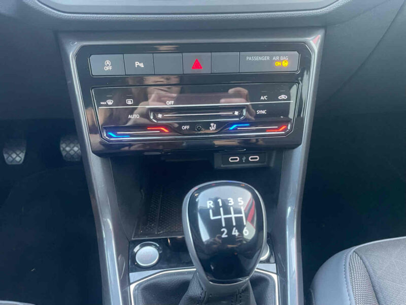 T-CROSS 1.0 TSI 110 R-LINE TECH