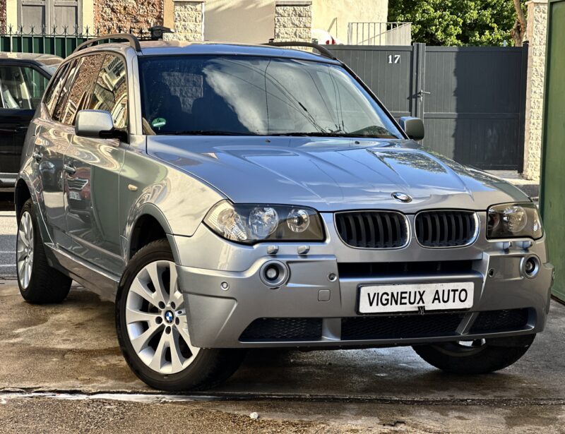 BMW  X3  3.0i  ESS SPORT PAYEZ EN 4 X 