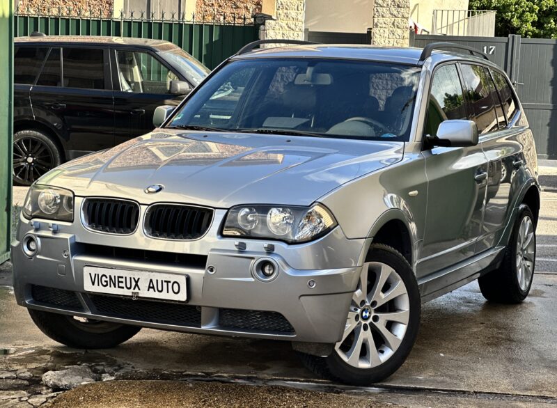 BMW  X3  3.0i  ESS SPORT PAYEZ EN 4 X 