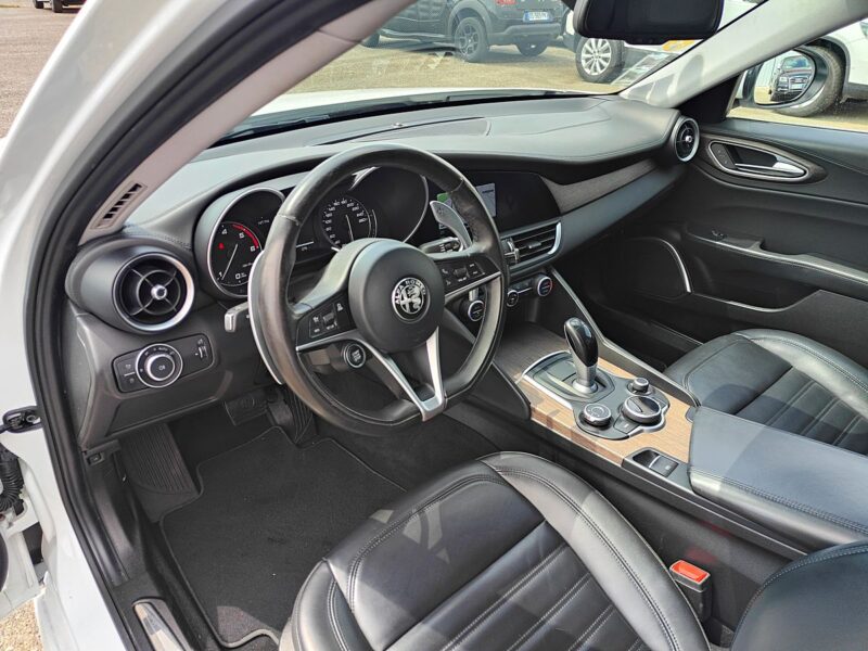 ALFA ROMEO GIULIA 2.2 JTD 180cv LUSSO AT8
