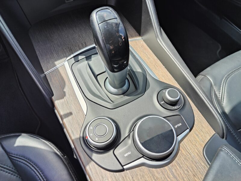 ALFA ROMEO GIULIA 2.2 JTD 180cv LUSSO AT8