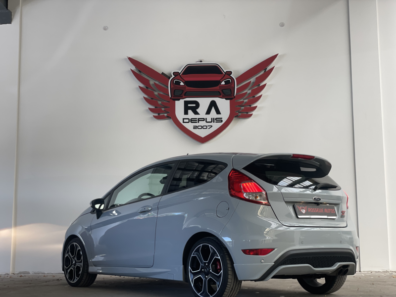 FORD FIESTA 1.6 200CH ST ECOBOOST