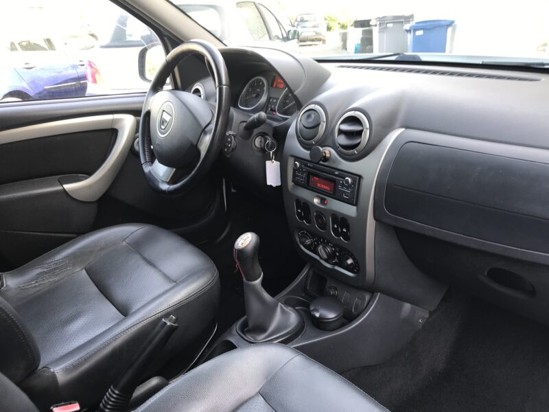 DUSTER - 1.6 i 16V 105cv 4x2 LAURÉATE - GARANTIE 6 MOIS