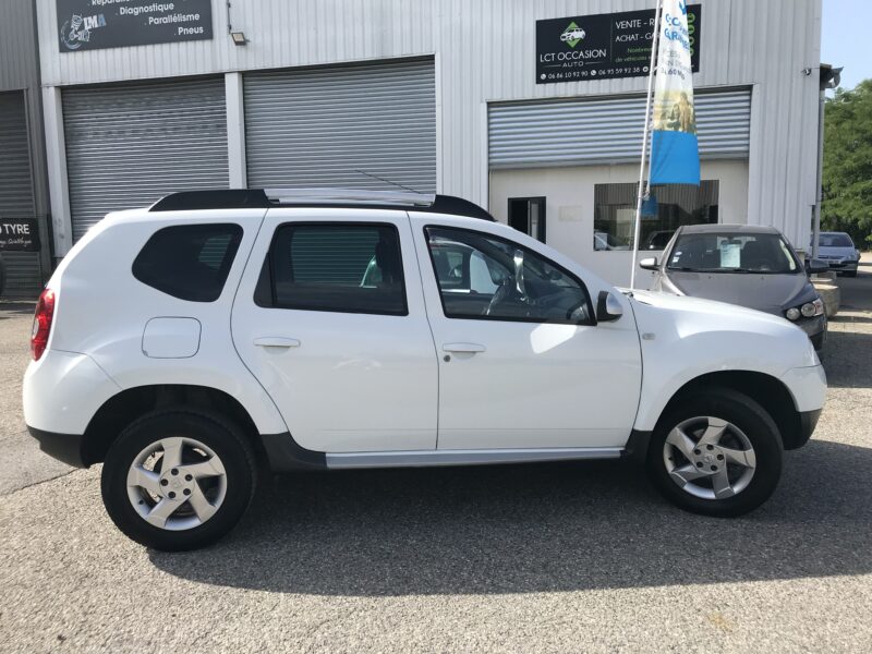 DUSTER - 1.6 i 16V 105cv 4x2 LAURÉATE - GARANTIE 6 MOIS