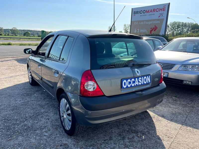 RENAULT CLIO II 2002