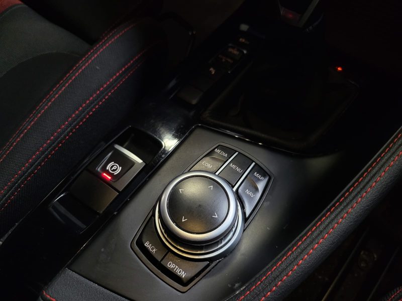 BMX X1 18I sDrive 140CH SPORT / HARMAN KARDON+HAYON ELEC+FULL LED