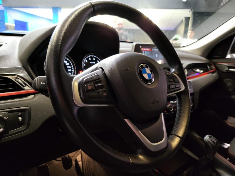 BMX X1 18I sDrive 140CH SPORT / HARMAN KARDON+HAYON ELEC+FULL LED