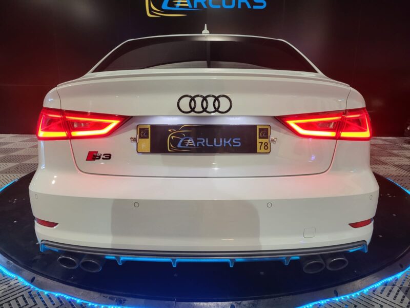 AUDI S3 BERLINE 2.0 TFSI 300cv Quattro S-Tronic 4p // XENONS/PALETTES AU VOLANT/SURPIQURES