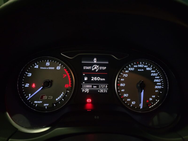 AUDI S3 BERLINE 2.0 TFSI 300cv Quattro S-Tronic 4p // XENONS/PALETTES AU VOLANT/SURPIQURES