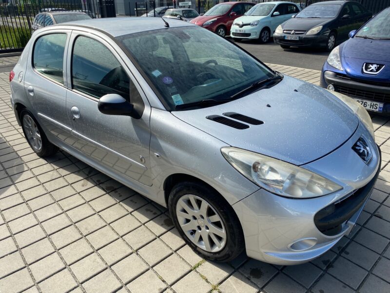 PEUGEOT 206+ 1.4 73cv
