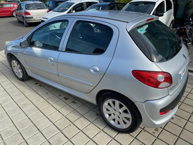 PEUGEOT 206+ 1.4 73cv