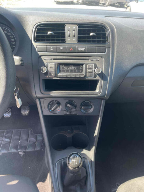 VOLKSWAGEN POLO V 2013