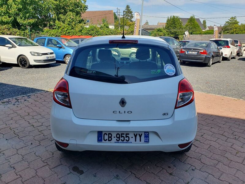 RENAULT CLIO III 2012 / AUTHENTIQUE