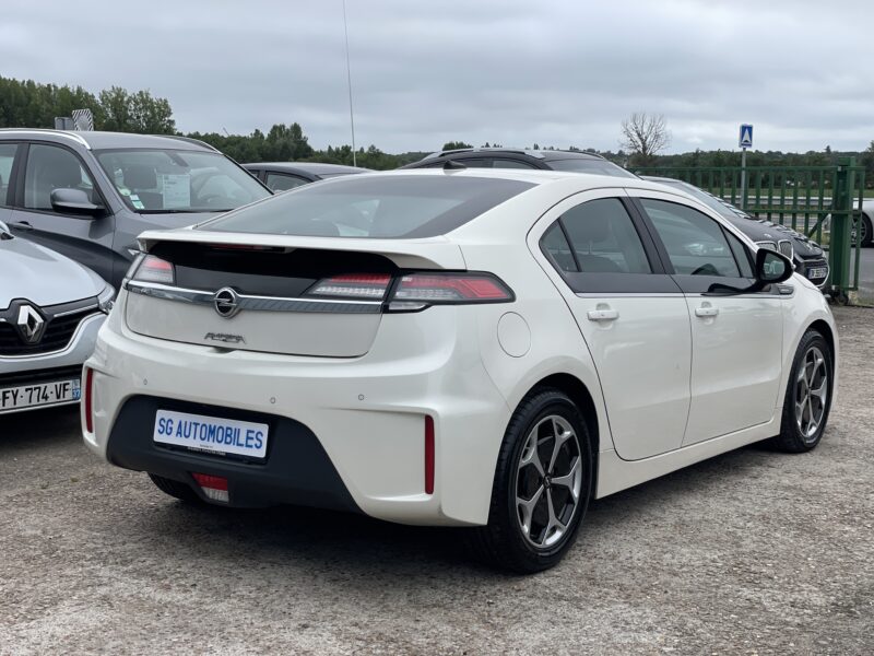 OPEL AMPERA 2012