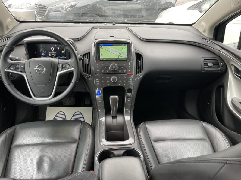 OPEL AMPERA 2012