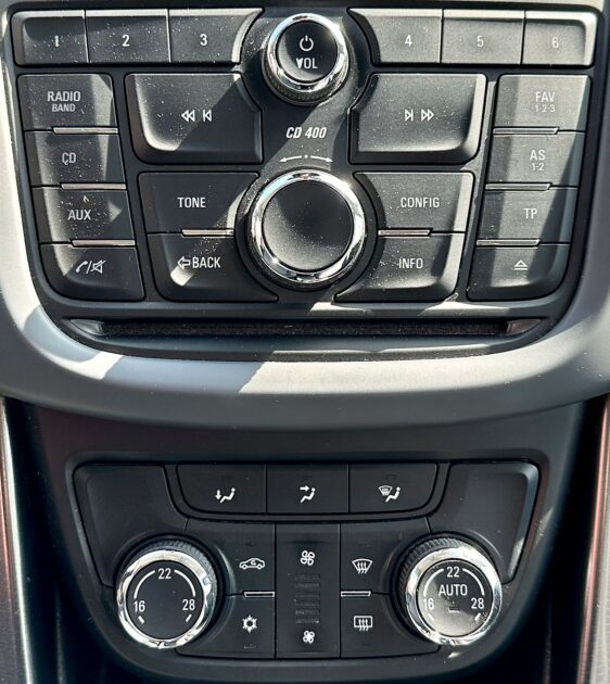 OPEL ZAFIRA TOURER C 2013