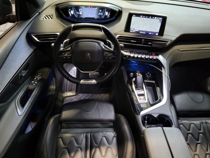 PEUGEOT 3008 1.5 BlueHDi 130CH EAT8 GT LINE / TOIT OUVRANT + CUIR CHAUFFANT ET MASSANT + APPLE CARPL