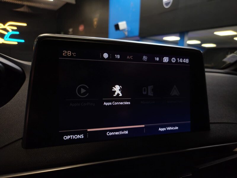 PEUGEOT 3008 1.5 BlueHDi 130CH EAT8 GT LINE / TOIT OUVRANT + CUIR CHAUFFANT ET MASSANT + APPLE CARPL