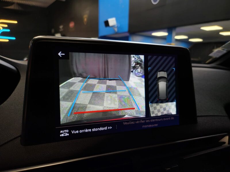 PEUGEOT 3008 1.5 BlueHDi 130CH EAT8 GT LINE / TOIT OUVRANT + CUIR CHAUFFANT ET MASSANT + APPLE CARPL