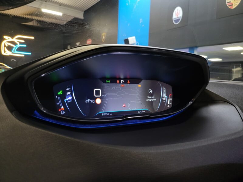 PEUGEOT 3008 1.6 Thp 165cv ALLURE EAT6 / E-COCKPIT / CAMERA / CARPLAY / GRIP CONTROLE SUIVI COMPLE