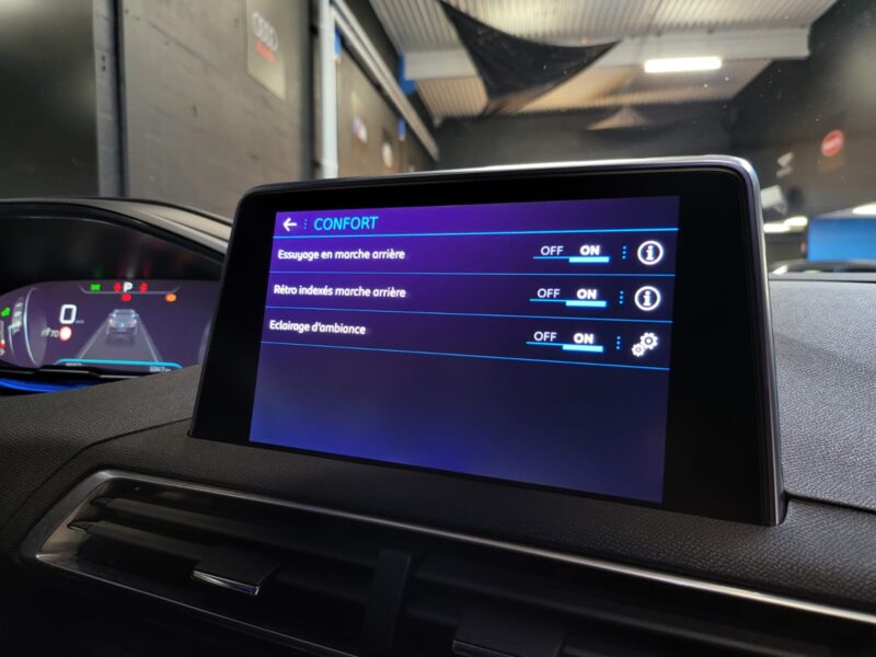 PEUGEOT 3008 1.6 Thp 165cv ALLURE EAT6 / E-COCKPIT / CAMERA / CARPLAY / GRIP CONTROLE SUIVI COMPLE