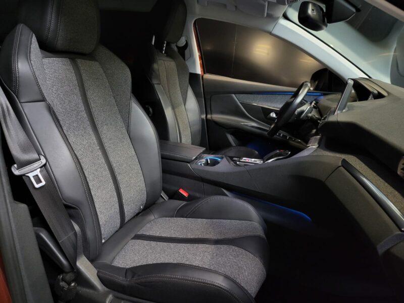 PEUGEOT 3008 1.6 Thp 165cv ALLURE EAT6 / E-COCKPIT / CAMERA / CARPLAY / GRIP CONTROLE SUIVI COMPLE