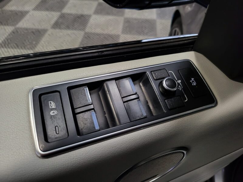 LAND ROVER RANGE ROVER 3.0 TDV6 258cv Vogue BVA // CAMERA 360°/SIEGES CHAUFFANTS/ACCES MAINS LIBRE